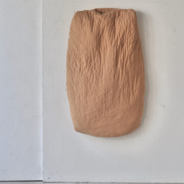 m17-13, 2017, Stoff, Nähgarn, Plastikfolie, Korpuslänge 130 cm